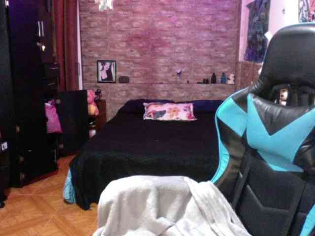 AngelaQueen webcam