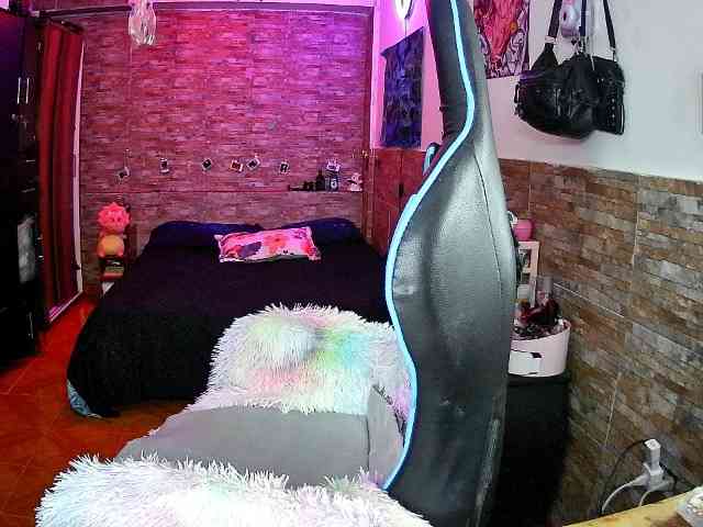 AngelaQueen webcam