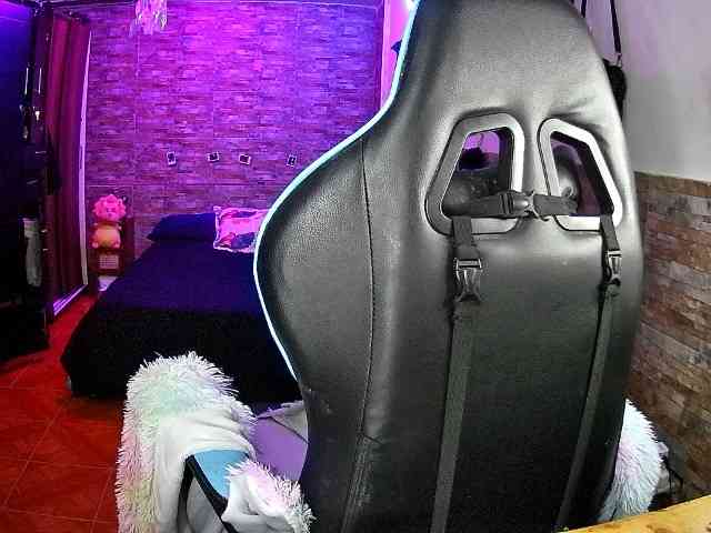 AngelaQueen webcam