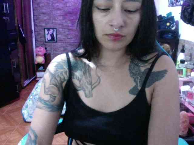 AngelaQueen webcam