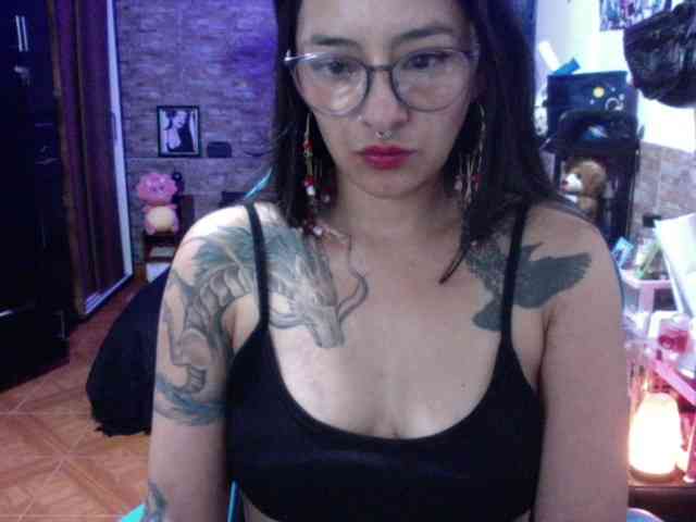 AngelaQueen AngelaQueen