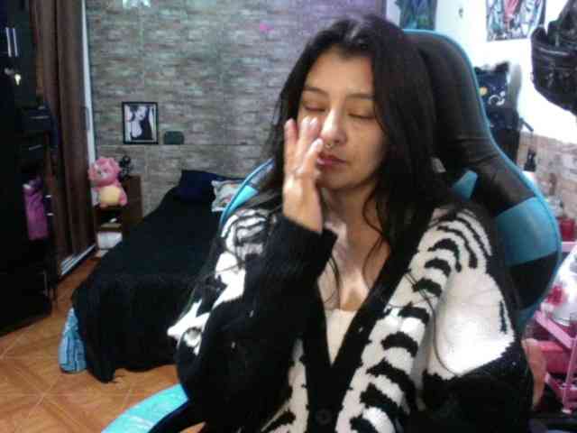 AngelaQueen webcam