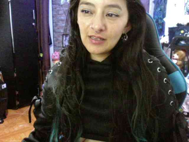 AngelaQueen webcam