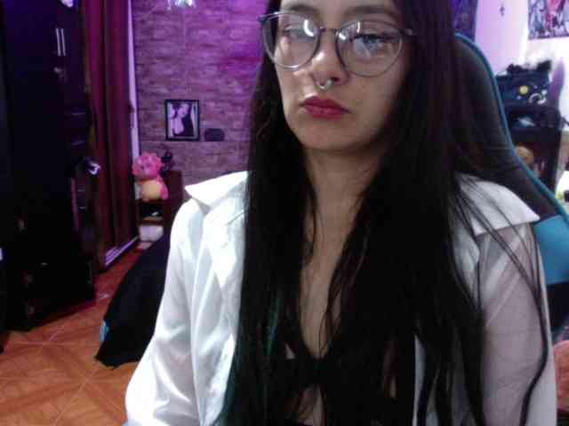 AngelaQueen webcam