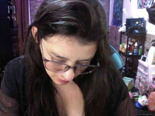 AngelaQueen webcam