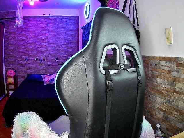 AngelaQueen webcam