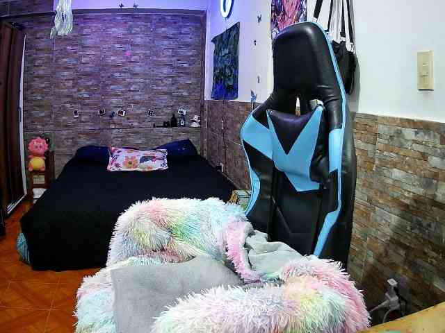 AngelaQueen webcam