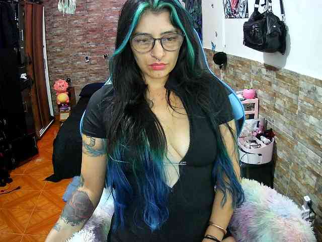 AngelaQueen webcam