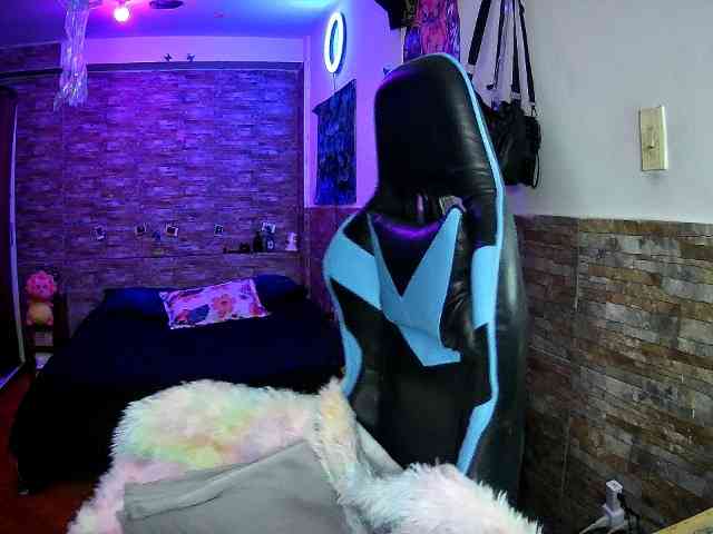 AngelaQueen webcam