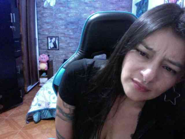 AngelaQueen webcam