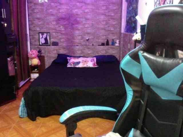 AngelaQueen webcam