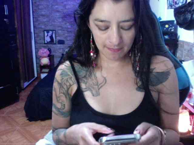 AngelaQueen AngelaQueen