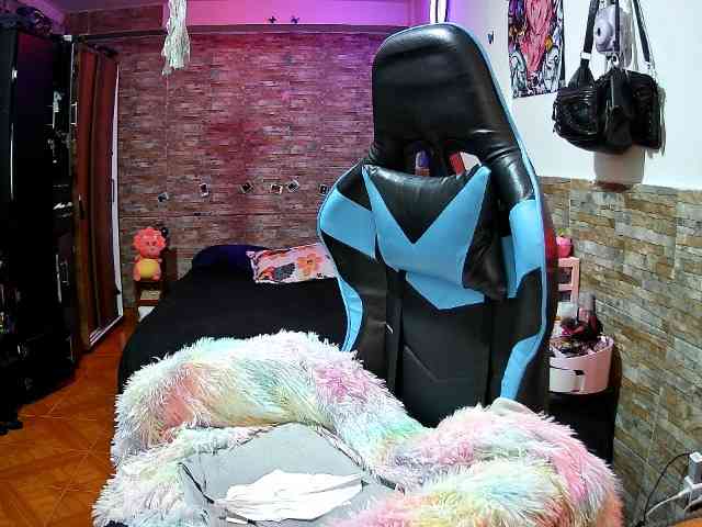AngelaQueen webcam