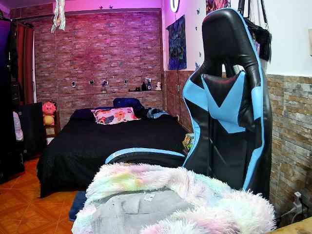 AngelaQueen Live Webcam on BongaCams