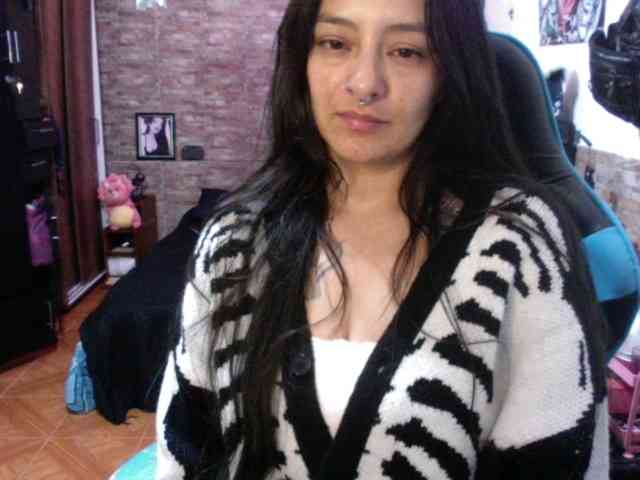 AngelaQueen webcam