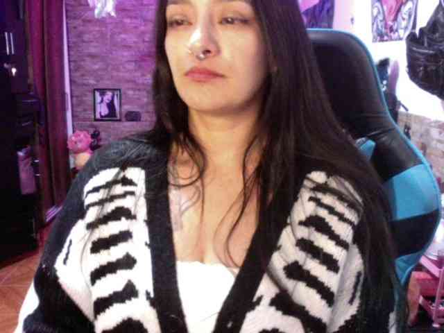 AngelaQueen webcam