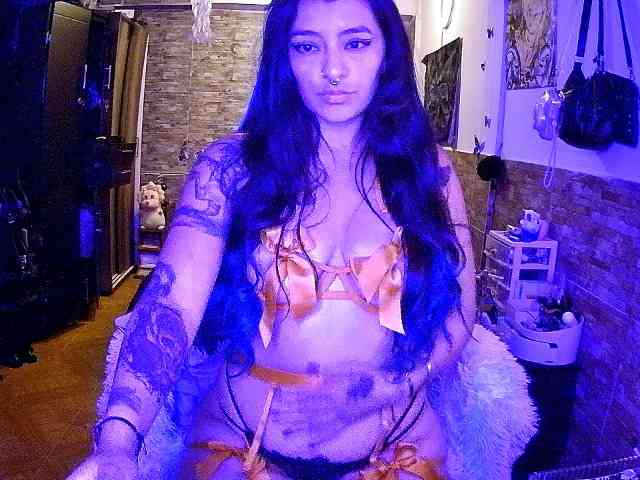 AngelaQueen AngelaQueen