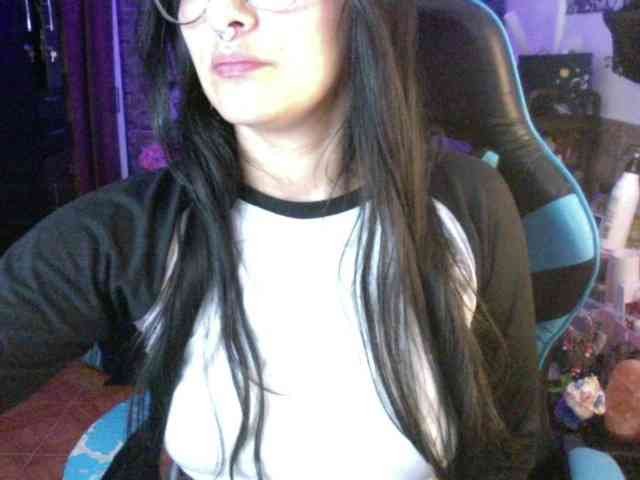 AngelaQueen webcam