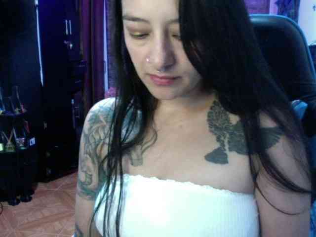 AngelaQueen webcam
