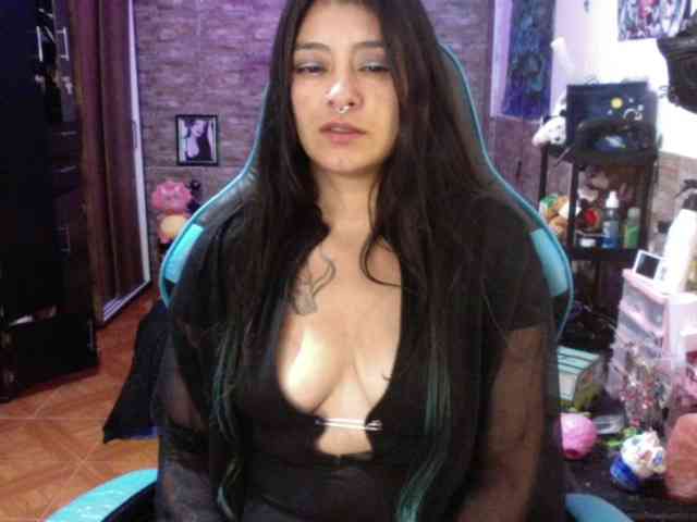AngelaQueen webcam