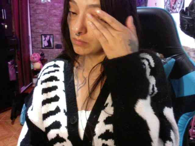 AngelaQueen webcam