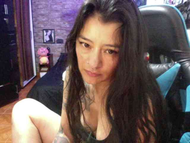 AngelaQueen webcam