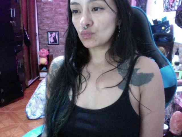 AngelaQueen webcam