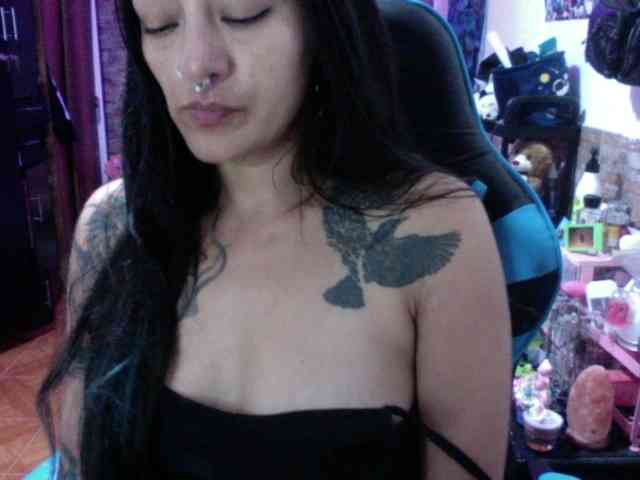 AngelaQueen webcam