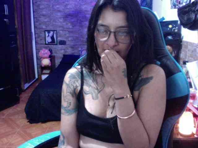 AngelaQueen AngelaQueen