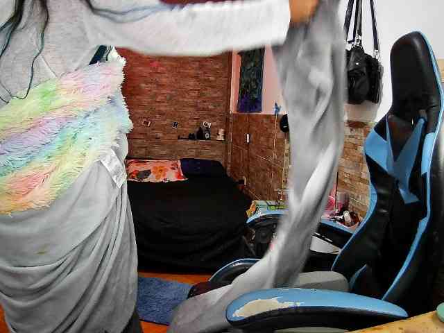 AngelaQueen webcam