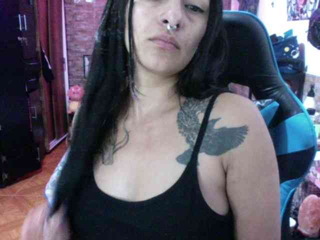 AngelaQueen webcam