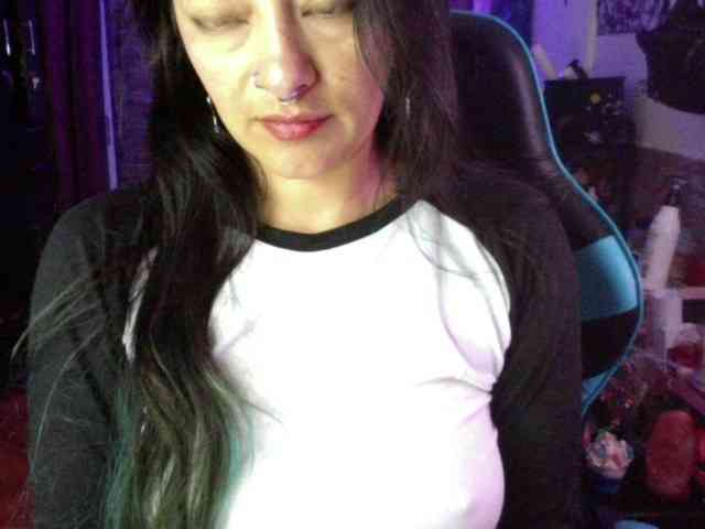 AngelaQueen webcam