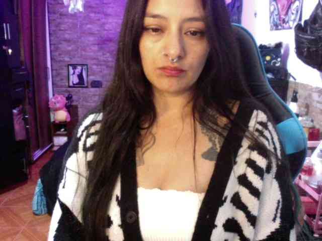 AngelaQueen webcam