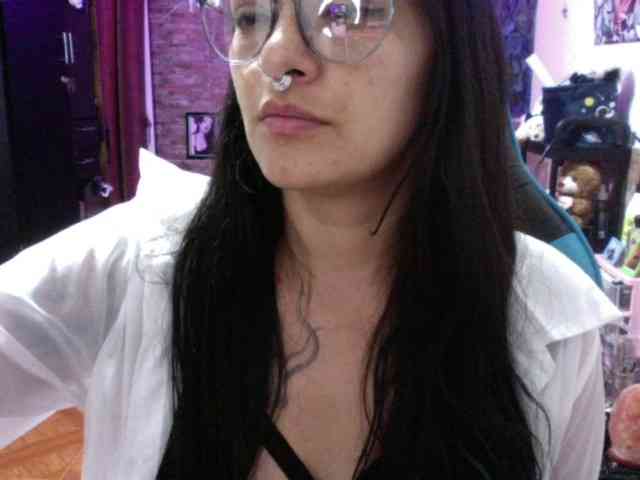 AngelaQueen webcam