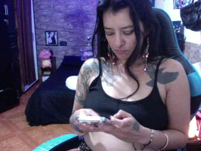 AngelaQueen webcam
