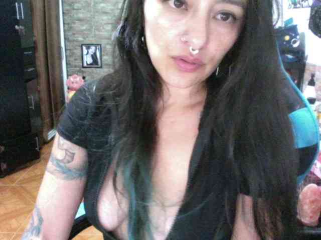 AngelaQueen webcam