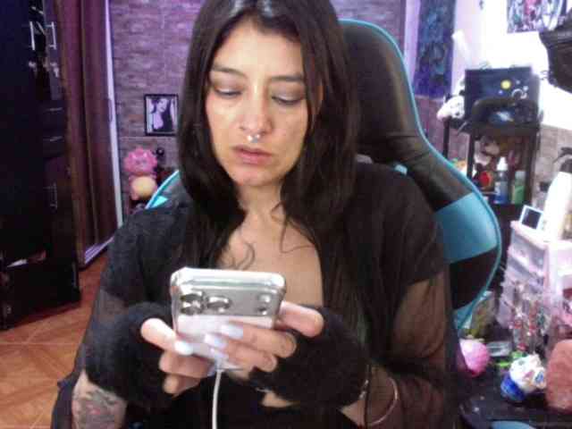 AngelaQueen webcam
