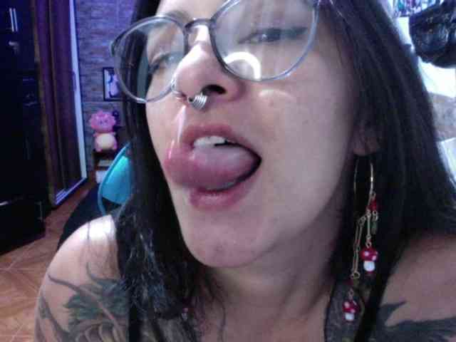 AngelaQueen AngelaQueen