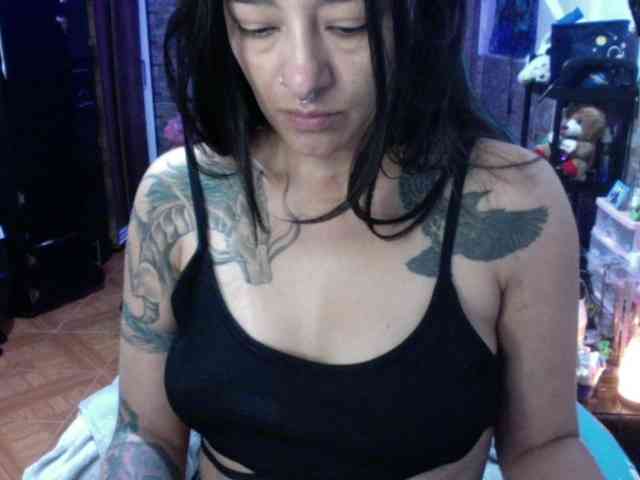 AngelaQueen webcam