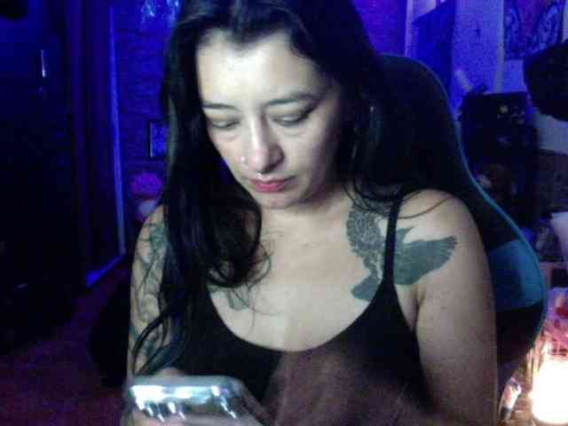 AngelaQueen AngelaQueen