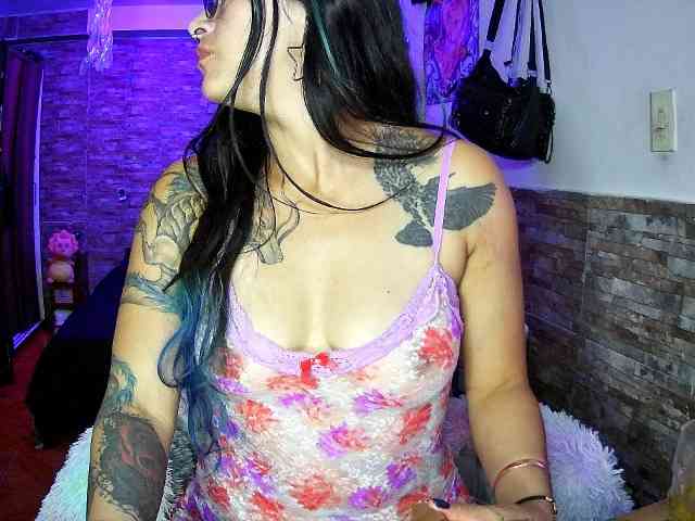 AngelaQueen AngelaQueen