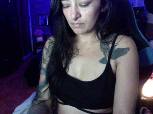 AngelaQueen webcam