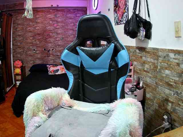 AngelaQueen webcam