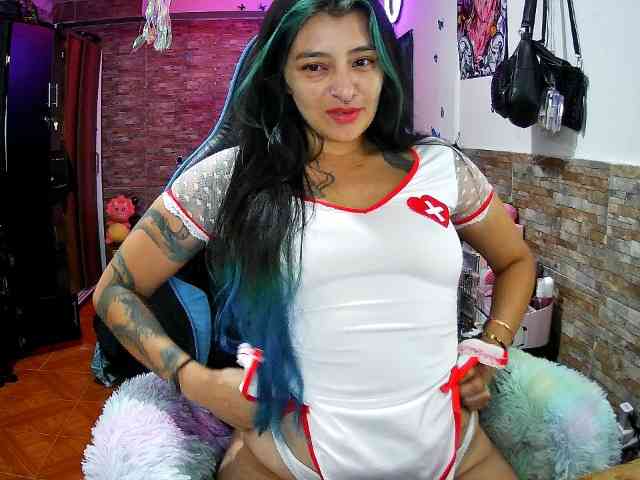 AngelaQueen webcam