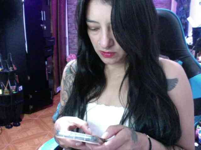 AngelaQueen webcam