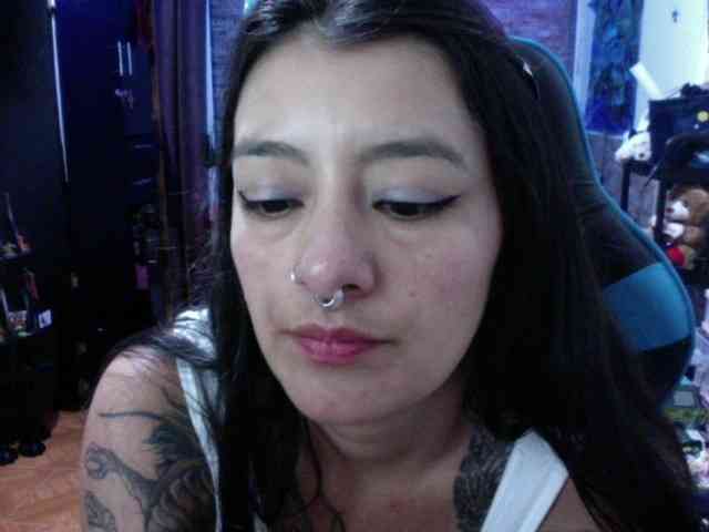 AngelaQueen webcam