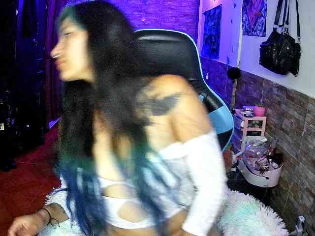 AngelaQueen webcam