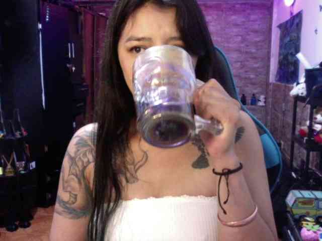 AngelaQueen webcam