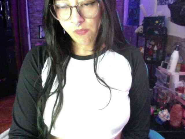AngelaQueen AngelaQueen