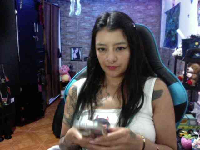 AngelaQueen webcam